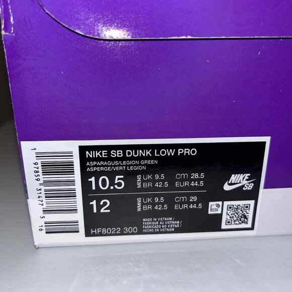 Men's Sneaker Shoes Size 10.5 Nike SB Dunk Low Pro Asparagus Green - Picture 3 of 6